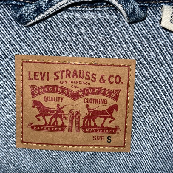 Levi Jean Jacket - Picture 2 of 8